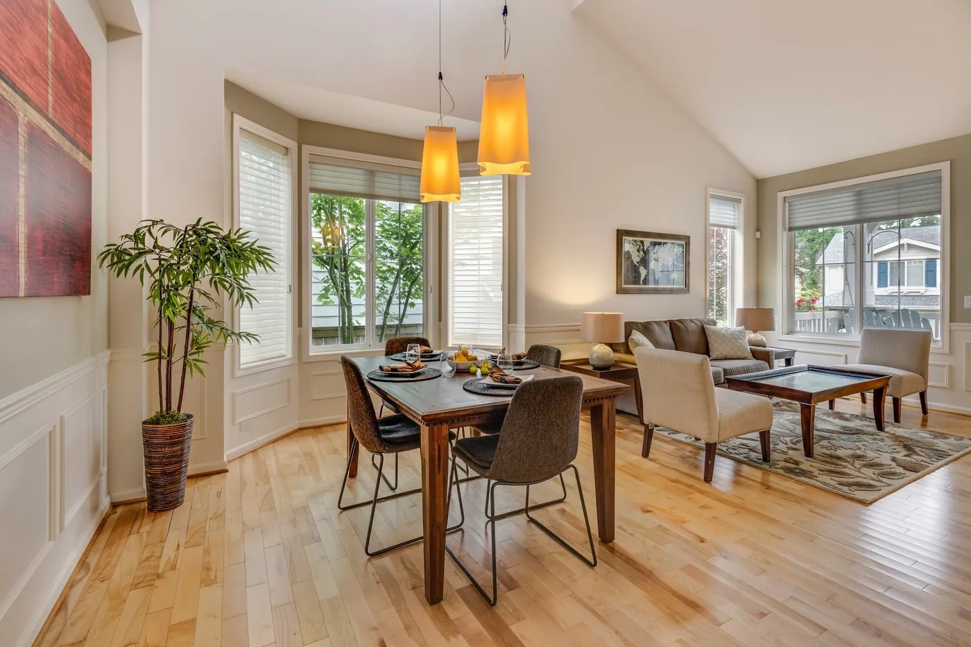 Dining room, a single exposure